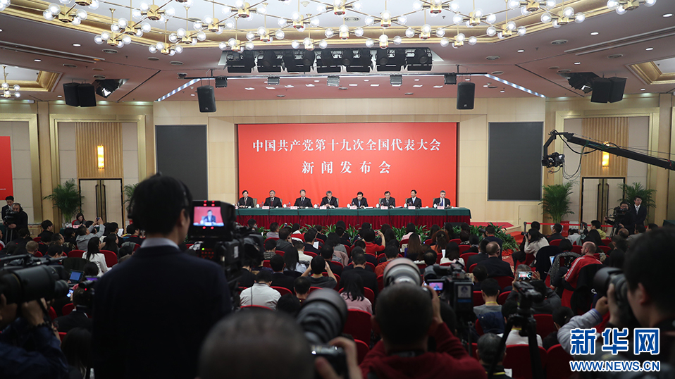 youtebe平台创作者生态剧变：流量分配规则改写中